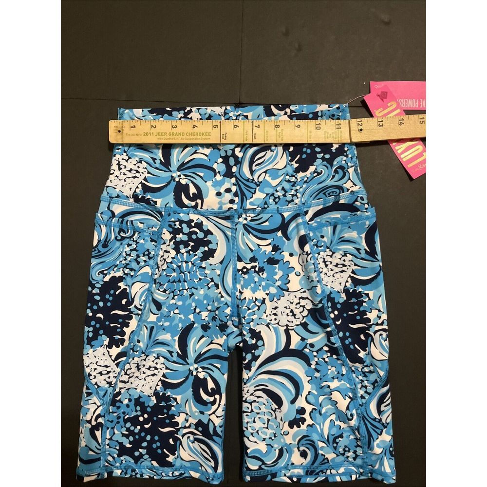 Lilly Pulitzer South Beach High Rise Bike Short Resort White Mermazing Size S - Picture 6 of 9